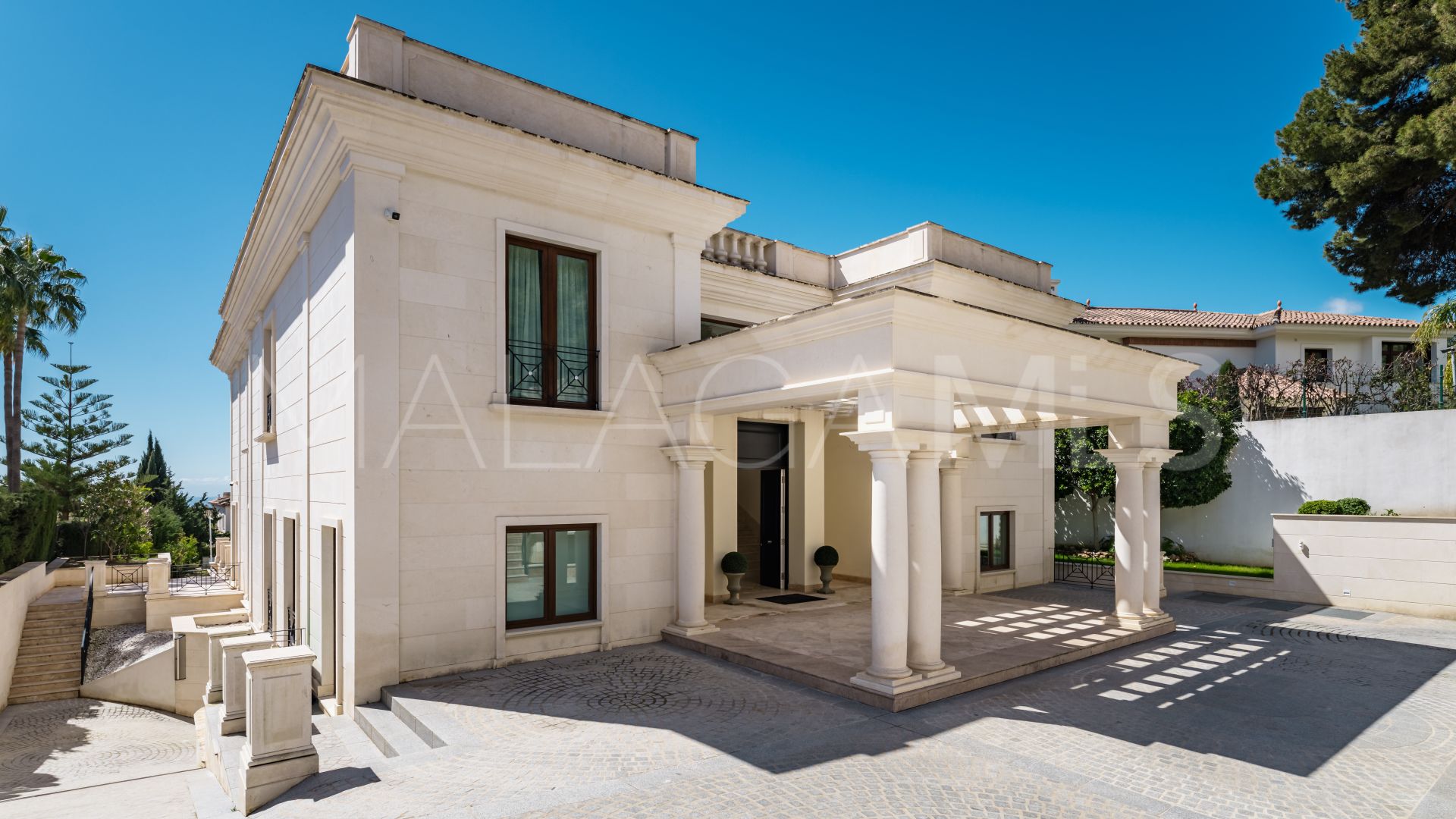 Villa de 8 bedrooms a la venta in Sierra Blanca