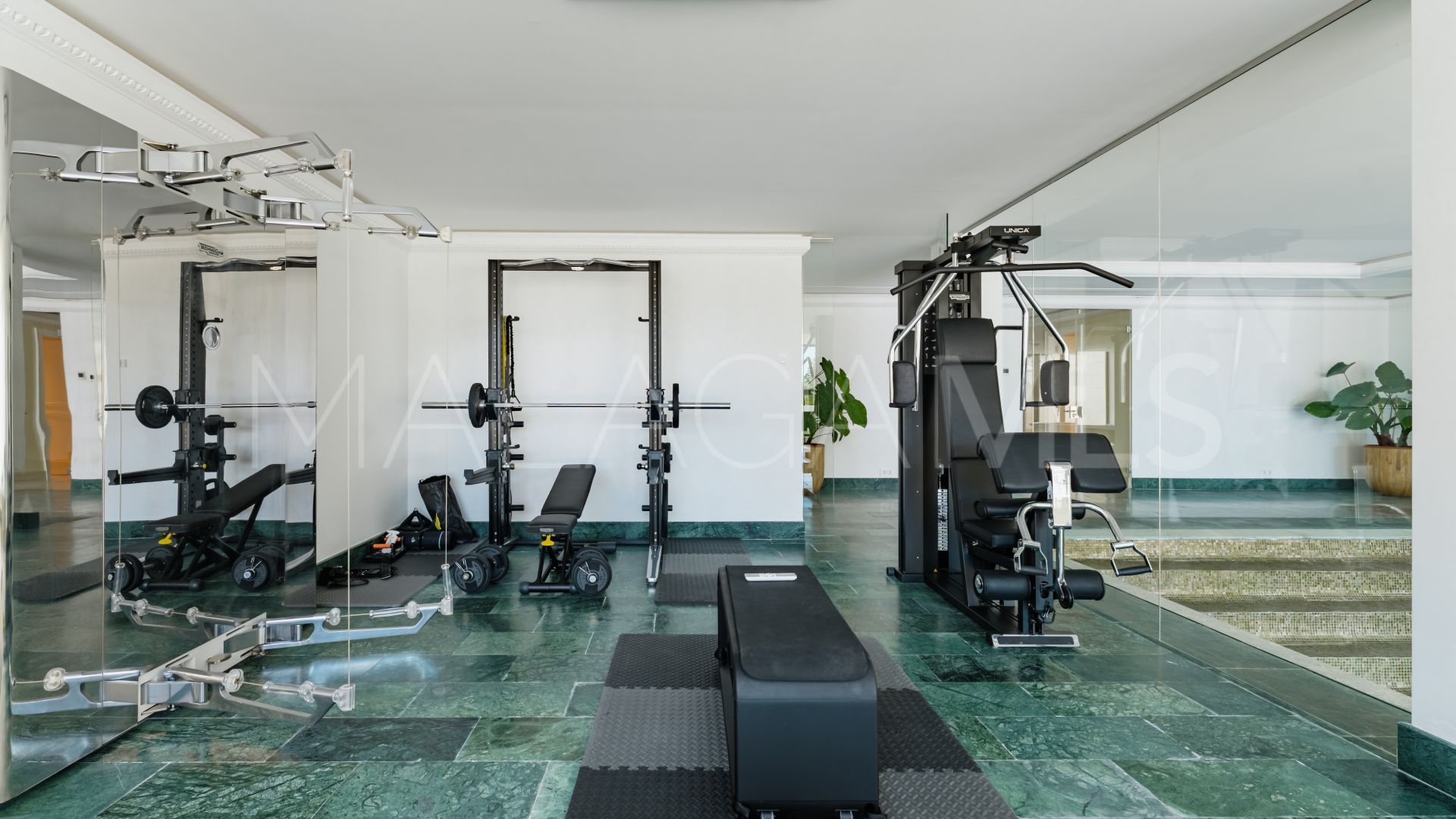 Villa de 8 bedrooms a la venta in Sierra Blanca