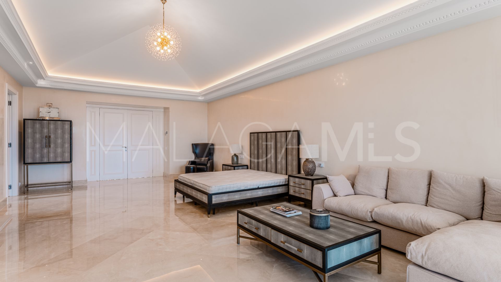 Villa de 8 bedrooms a la venta in Sierra Blanca