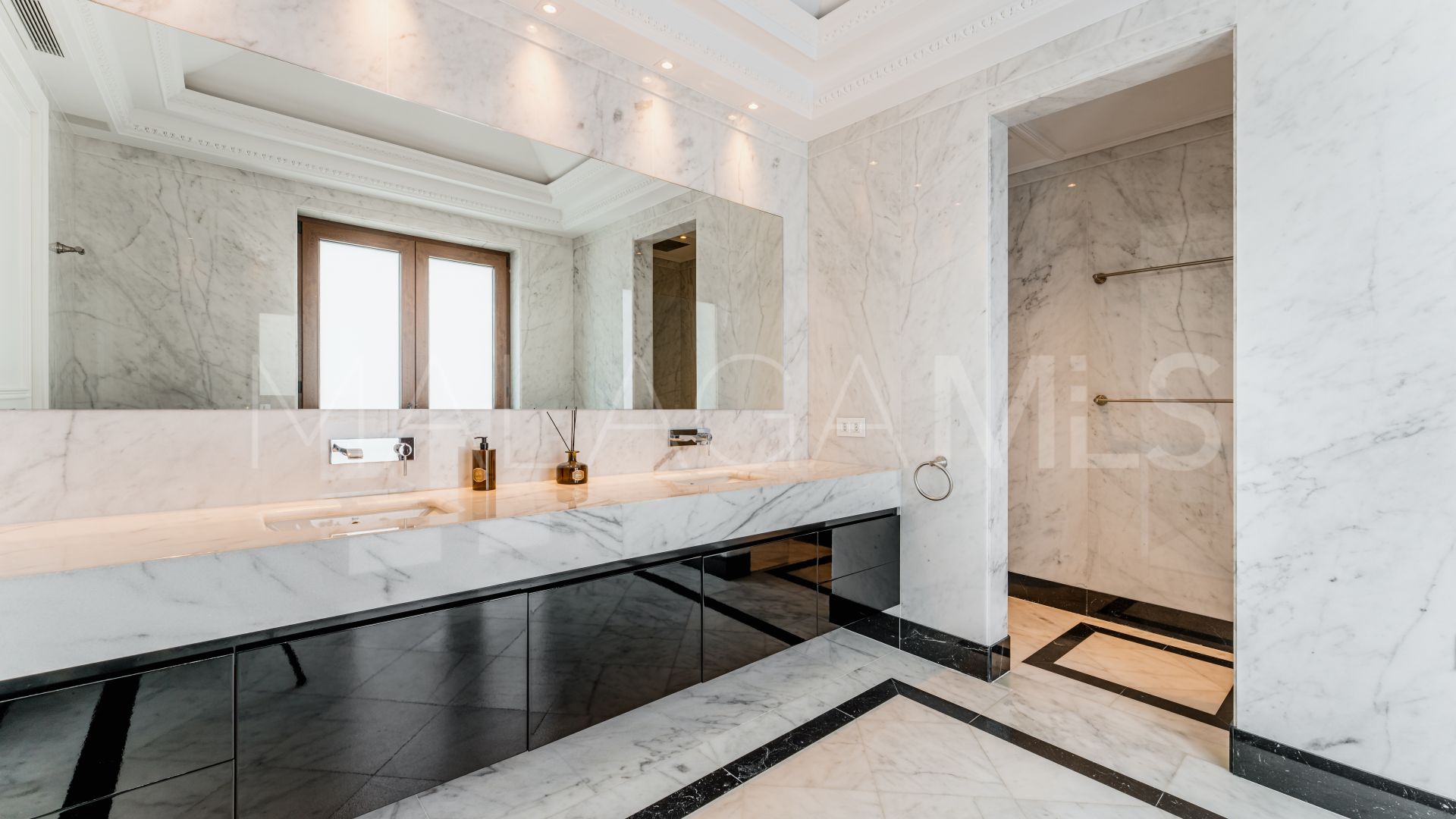 Villa de 8 bedrooms a la venta in Sierra Blanca