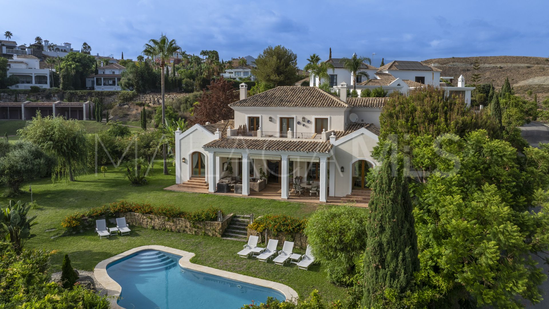 For sale Los Flamingos villa with 4 bedrooms