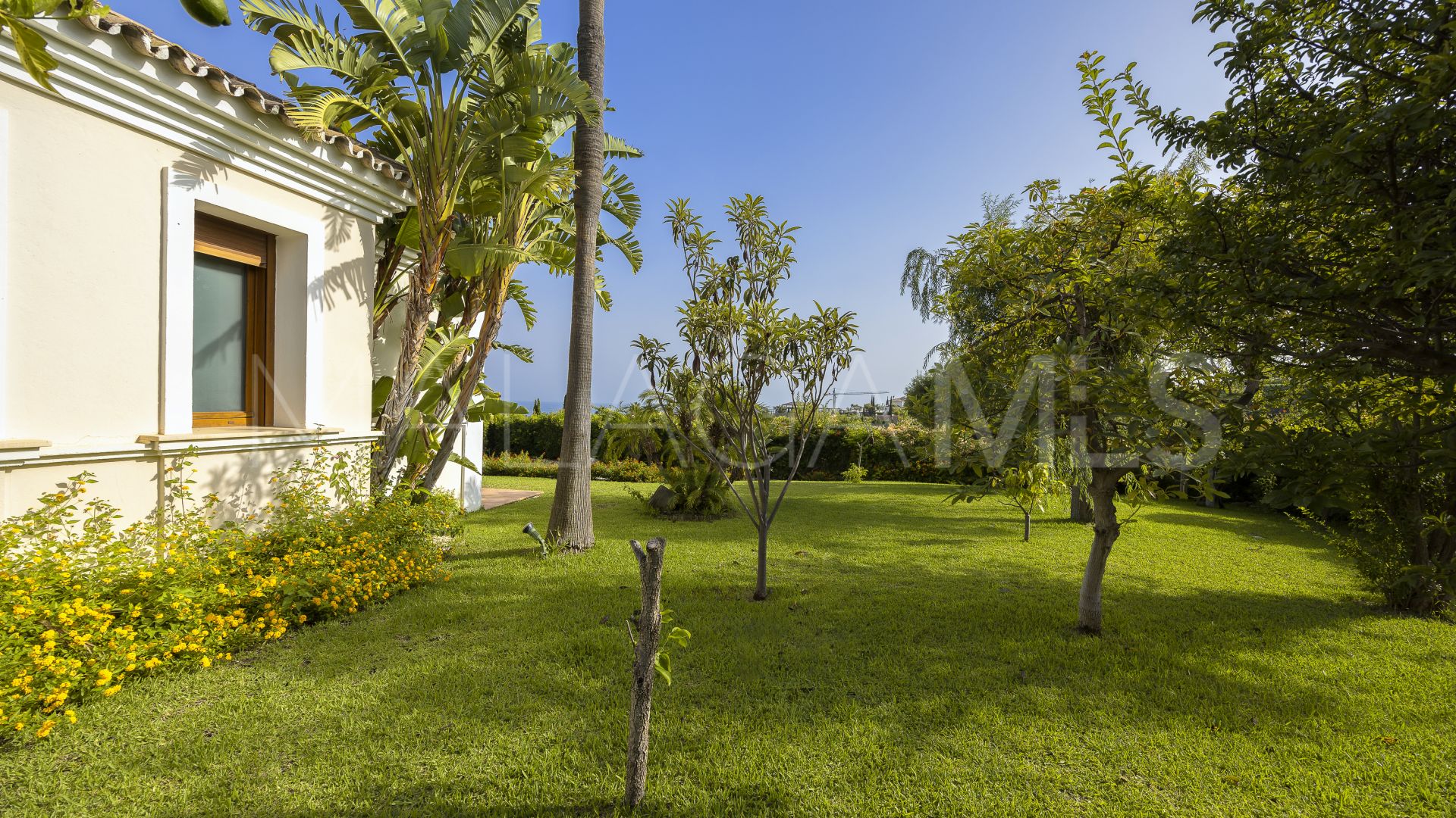 For sale Los Flamingos villa with 4 bedrooms