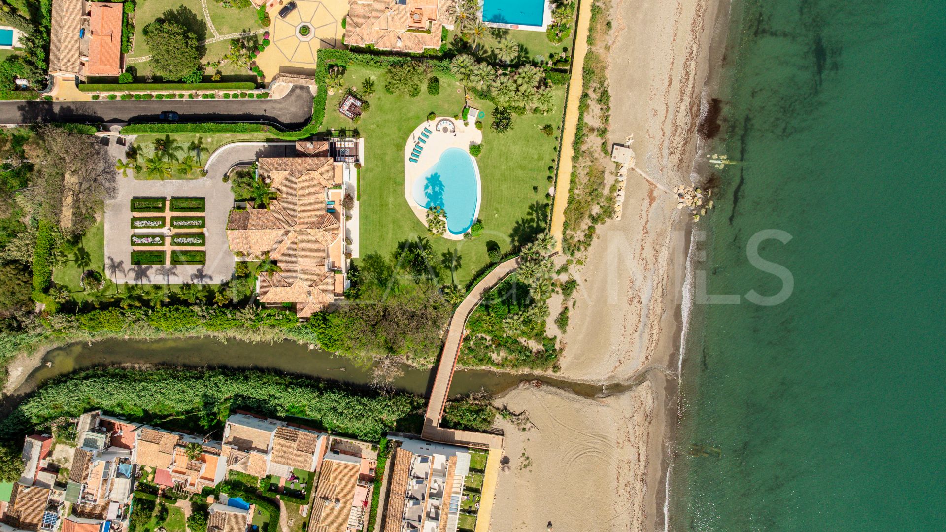 Villa for sale in Paraiso Barronal