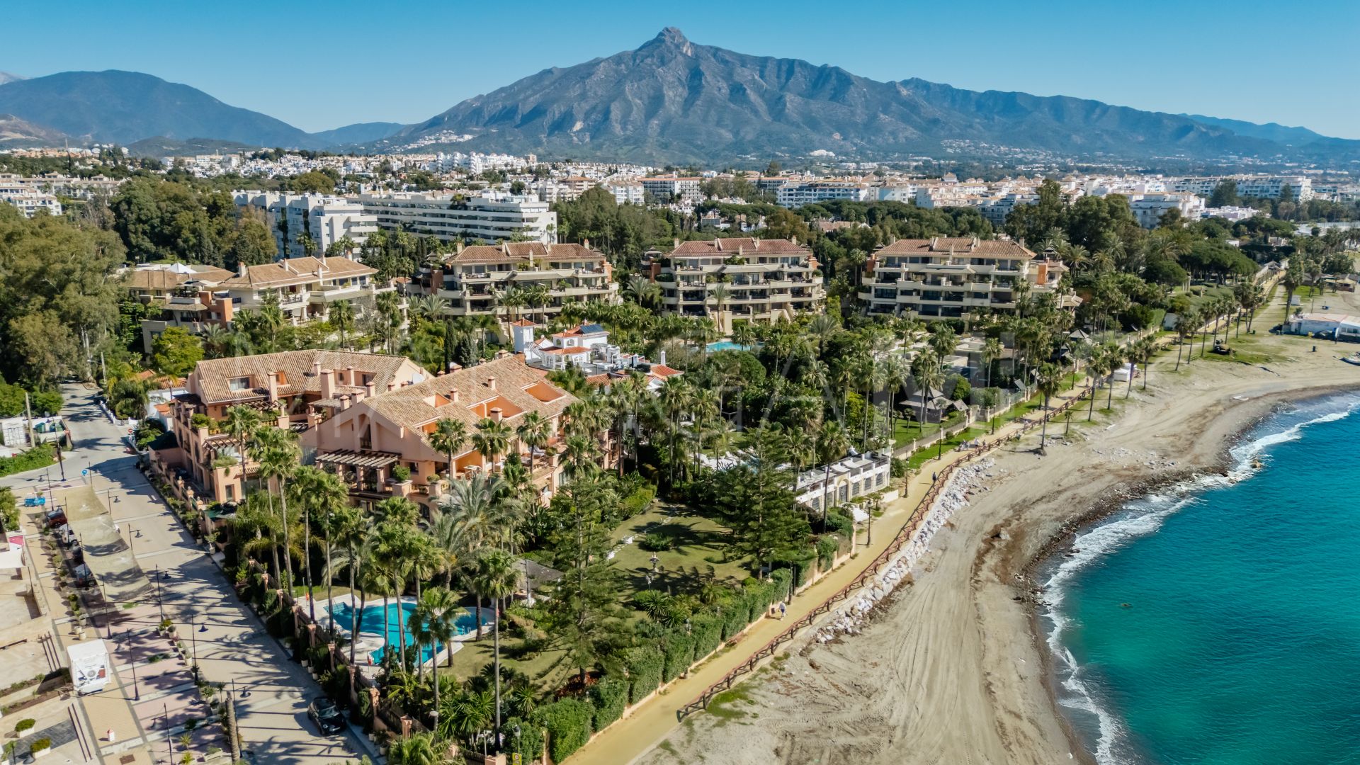 Tvåvånings takvåning for sale in Marbella - Puerto Banus