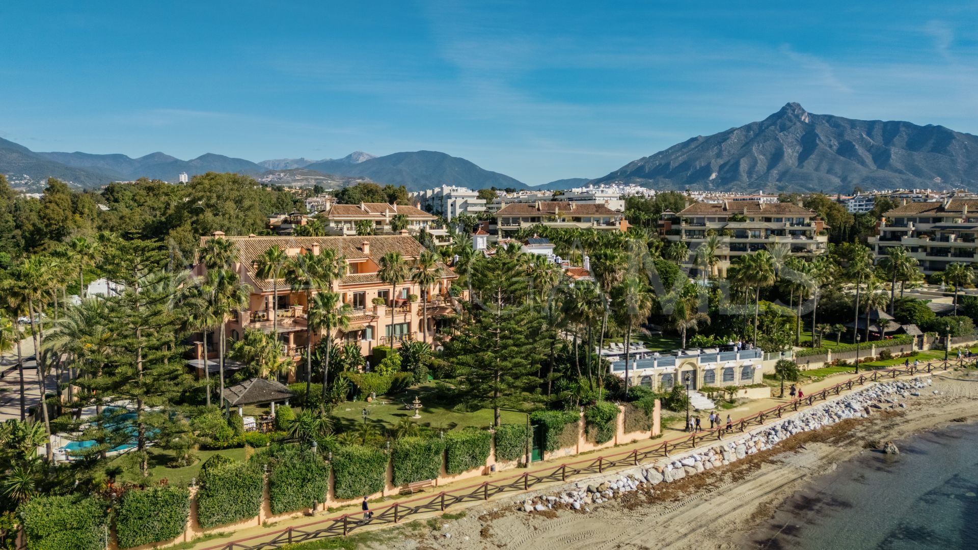 Tvåvånings takvåning for sale in Marbella - Puerto Banus