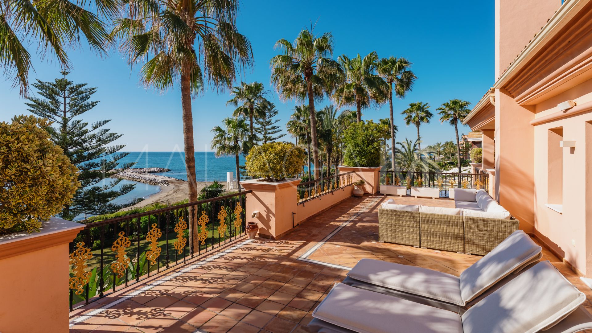 Tvåvånings takvåning for sale in Marbella - Puerto Banus