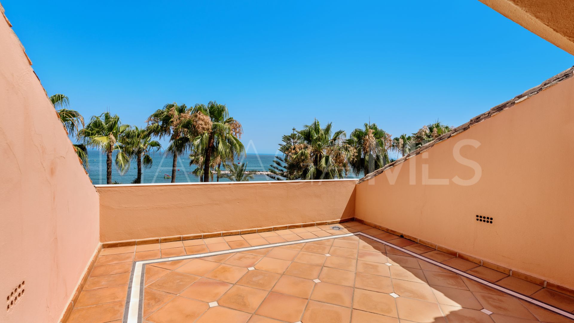 Tvåvånings takvåning for sale in Marbella - Puerto Banus