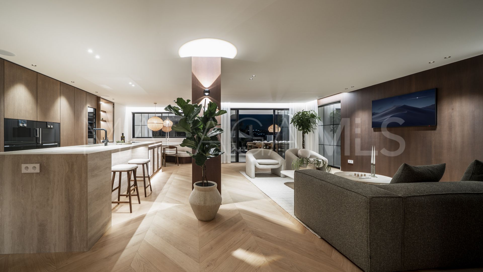 Buy Nueva Andalucia villa