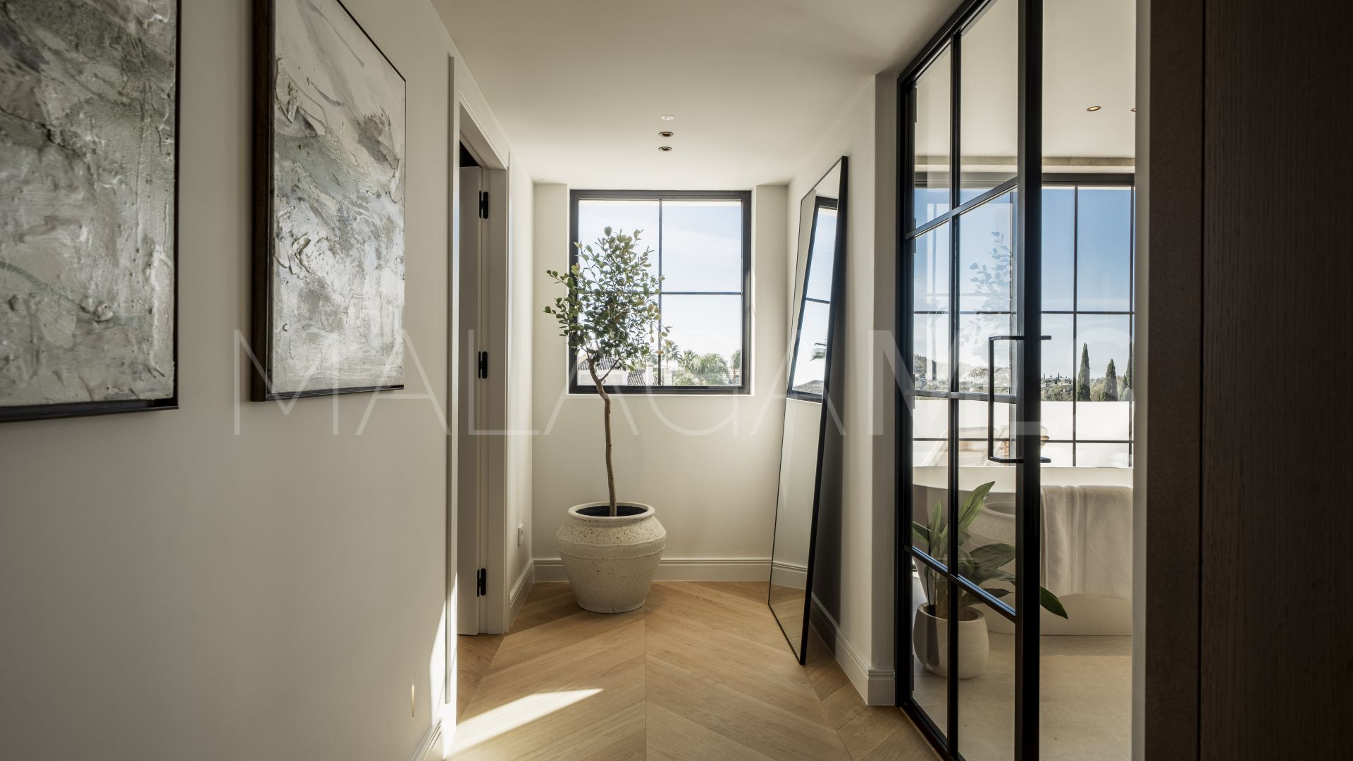 Buy Nueva Andalucia villa