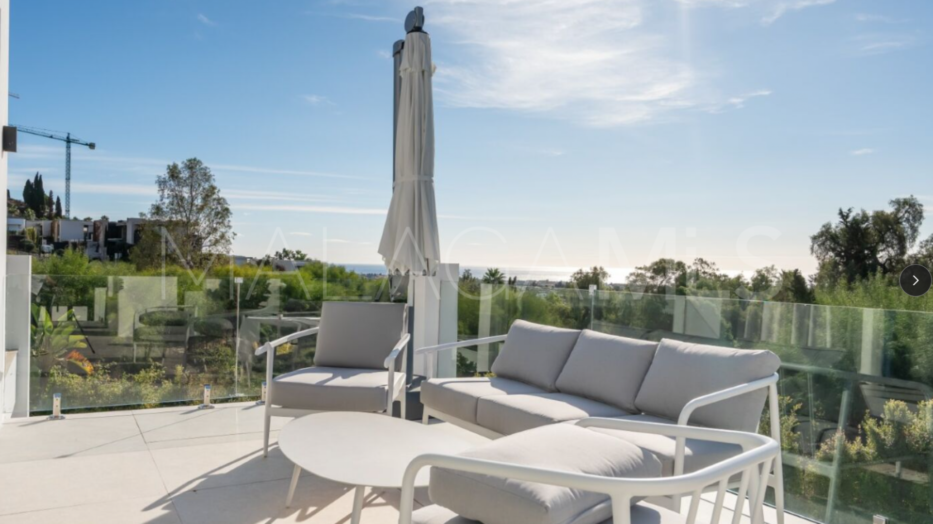 Villa for sale in Monte Halcones