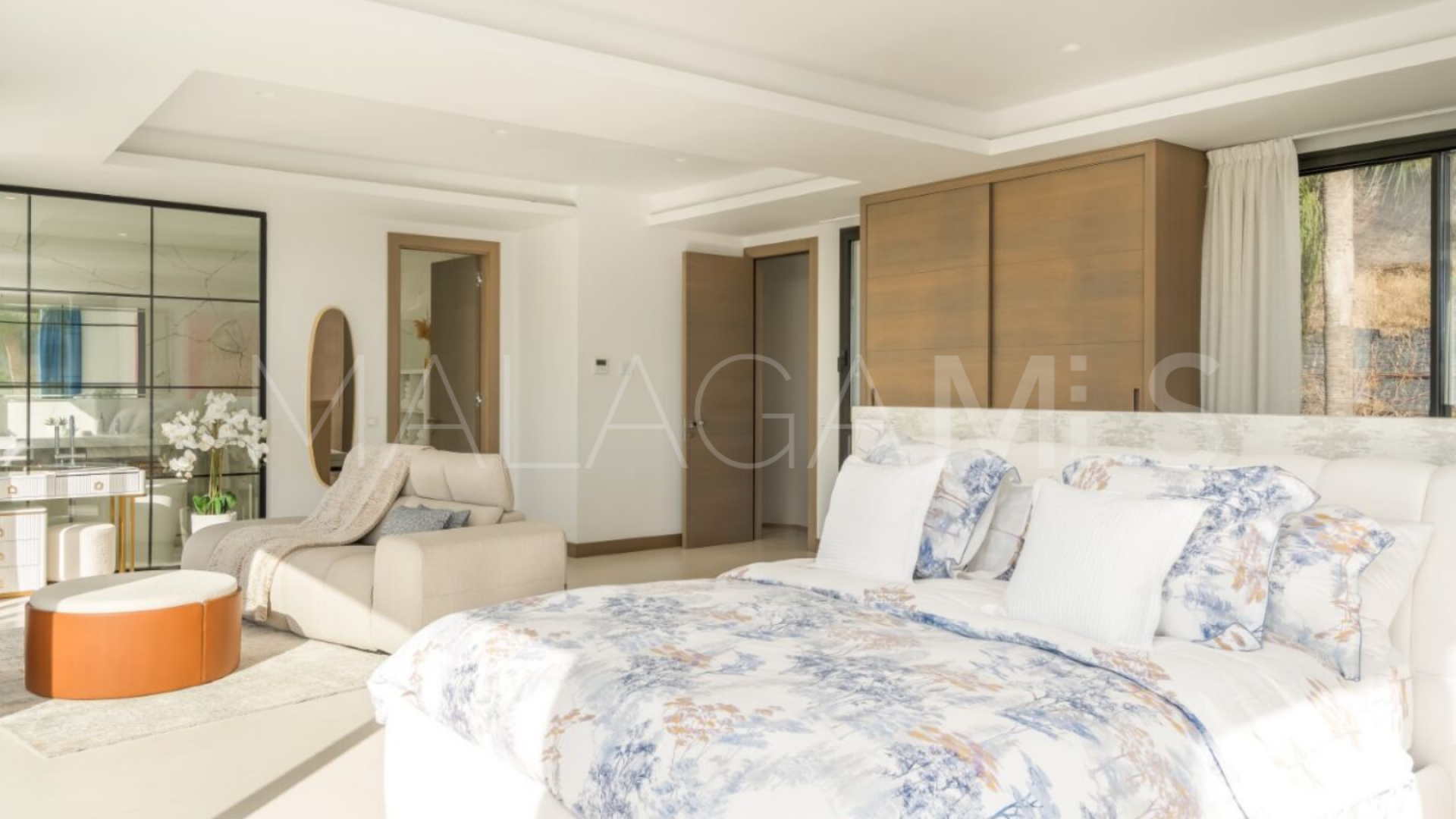 Villa for sale in Monte Halcones