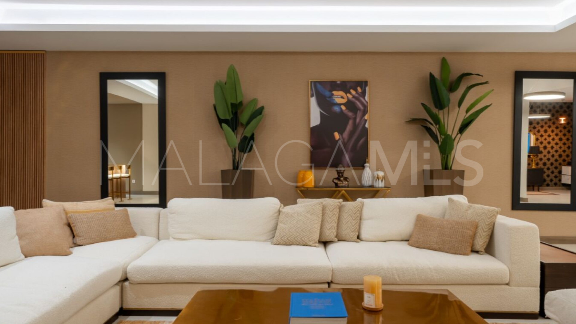 Villa for sale in Monte Halcones