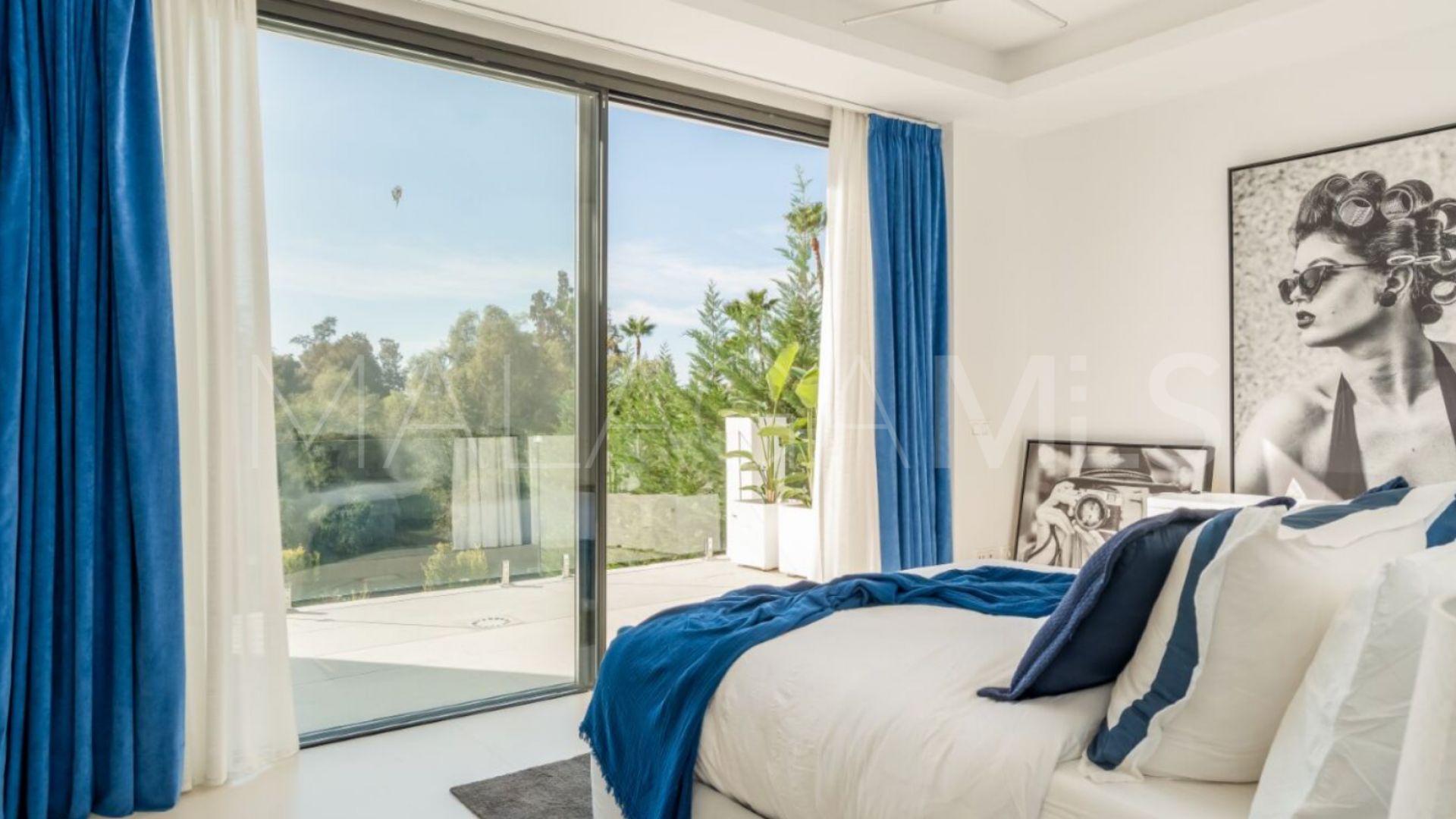 Villa for sale in Monte Halcones