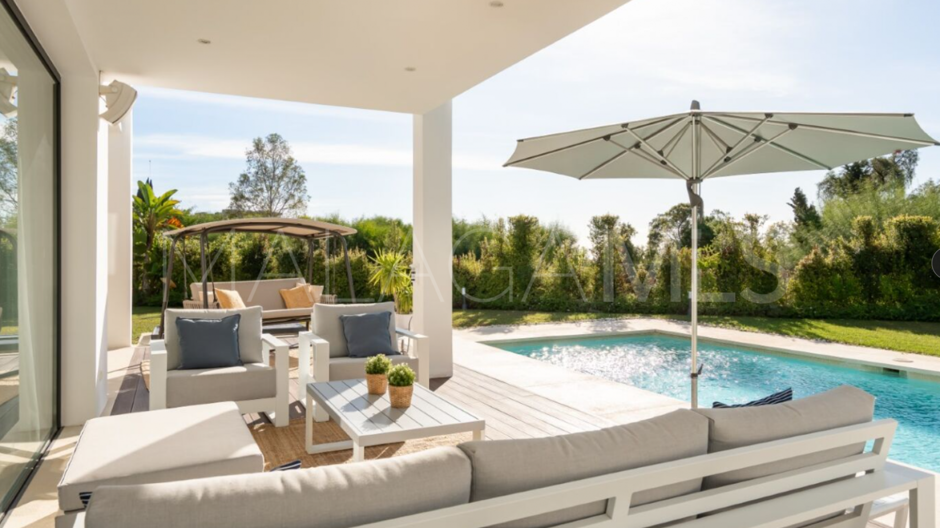 Villa for sale in Monte Halcones