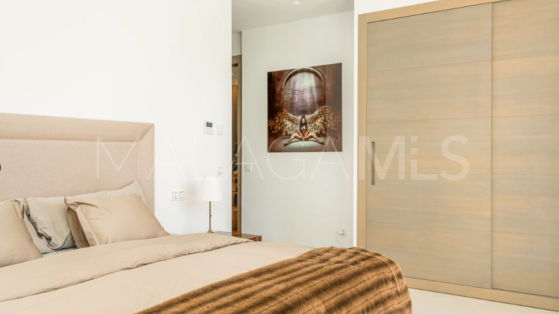 Villa for sale in Monte Halcones