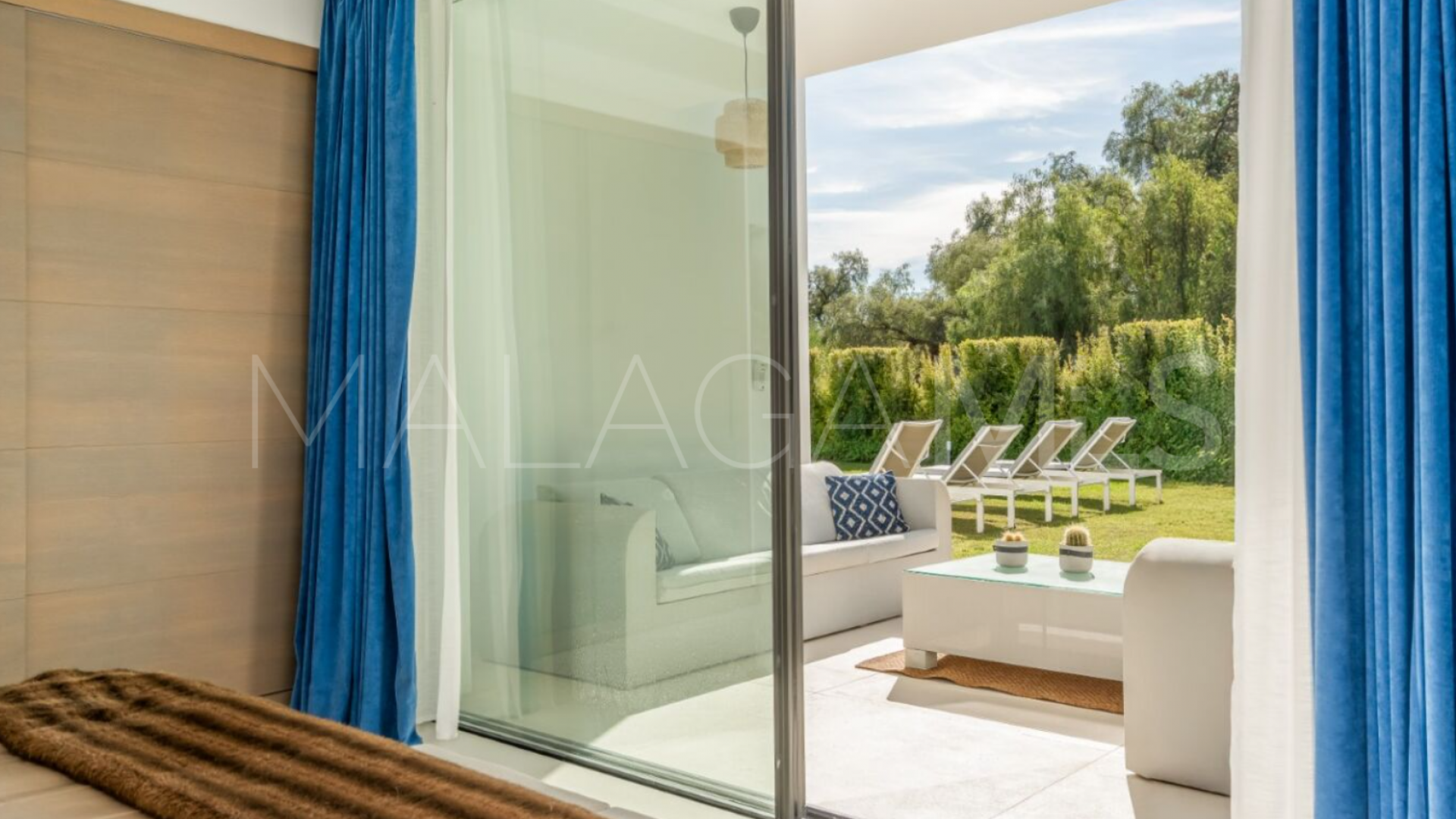 Villa for sale in Monte Halcones