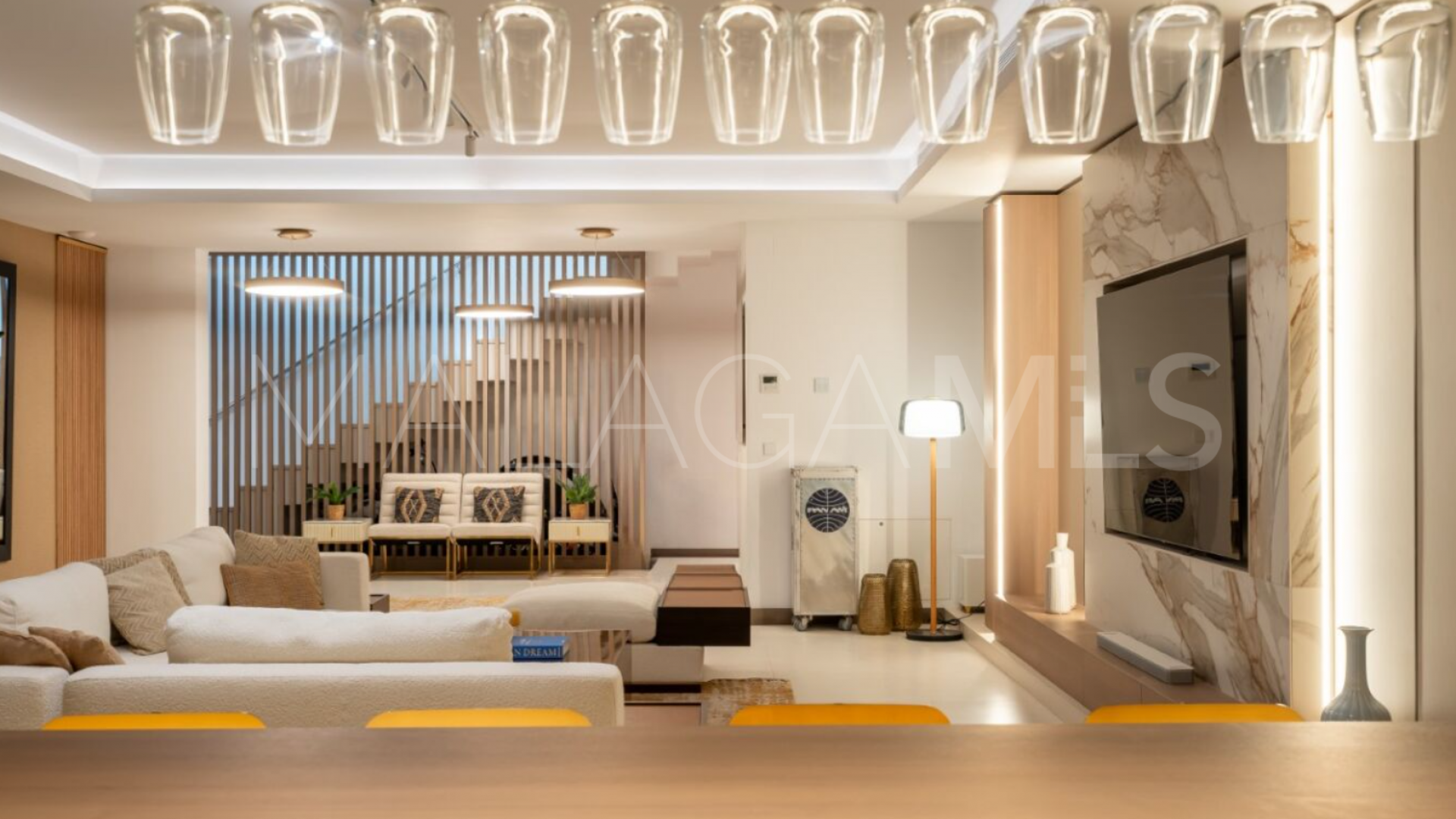 Villa for sale in Monte Halcones