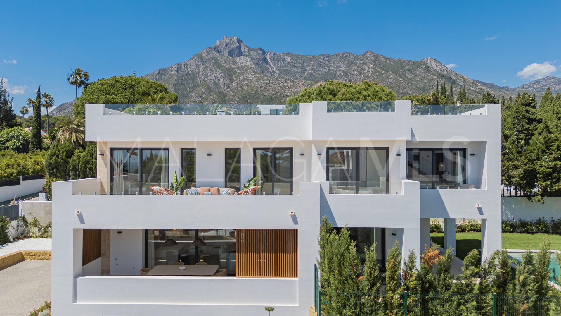 Villa with 5 bedrooms for sale in Nagüeles