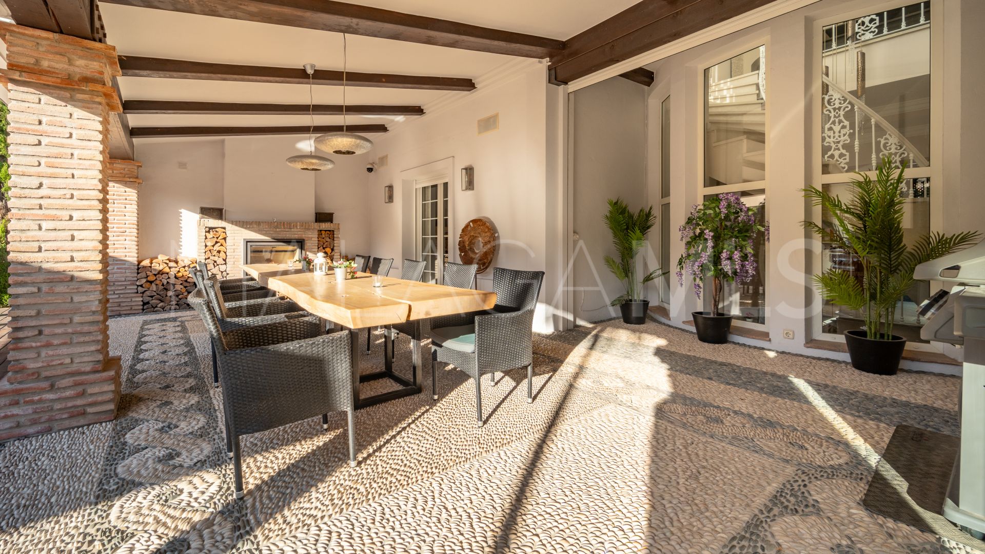 Villa for sale in Nueva Andalucia