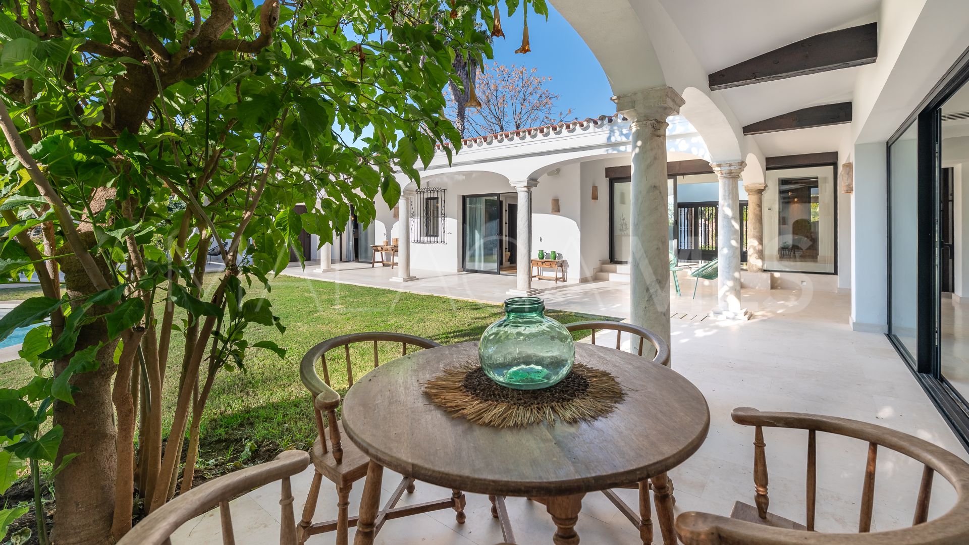 For sale Guadalmina Baja villa with 7 bedrooms