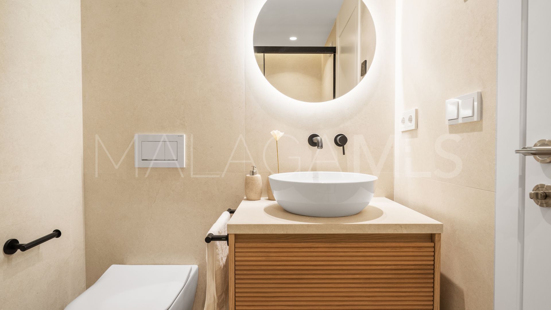 Radhus for sale in Nueva Andalucia