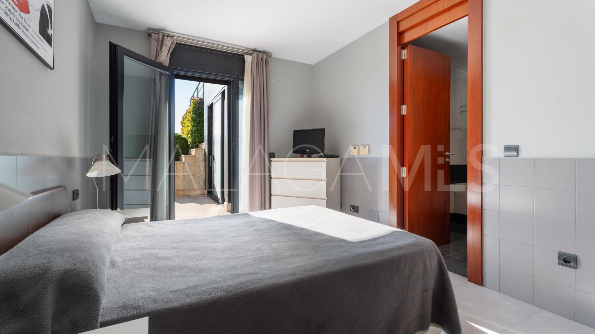 For sale villa in Los Altos de los Monteros