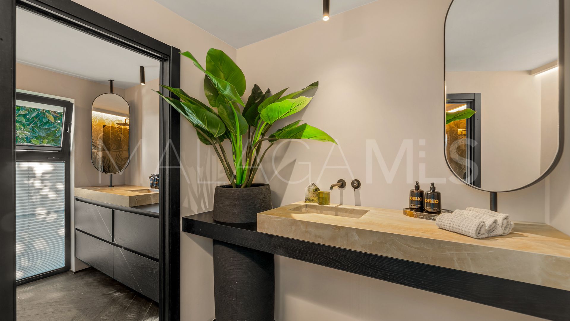 For sale 4 bedrooms villa in Guadalmina Alta