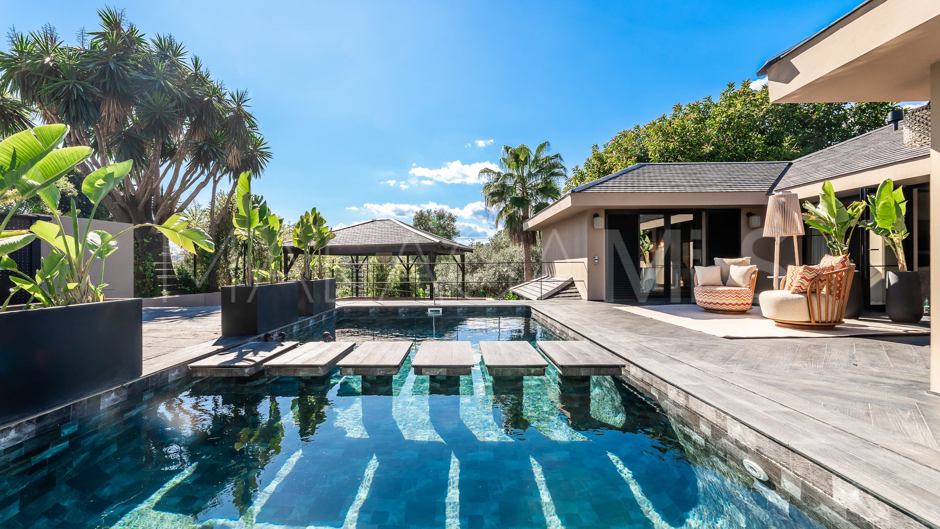 For sale 4 bedrooms villa in Guadalmina Alta