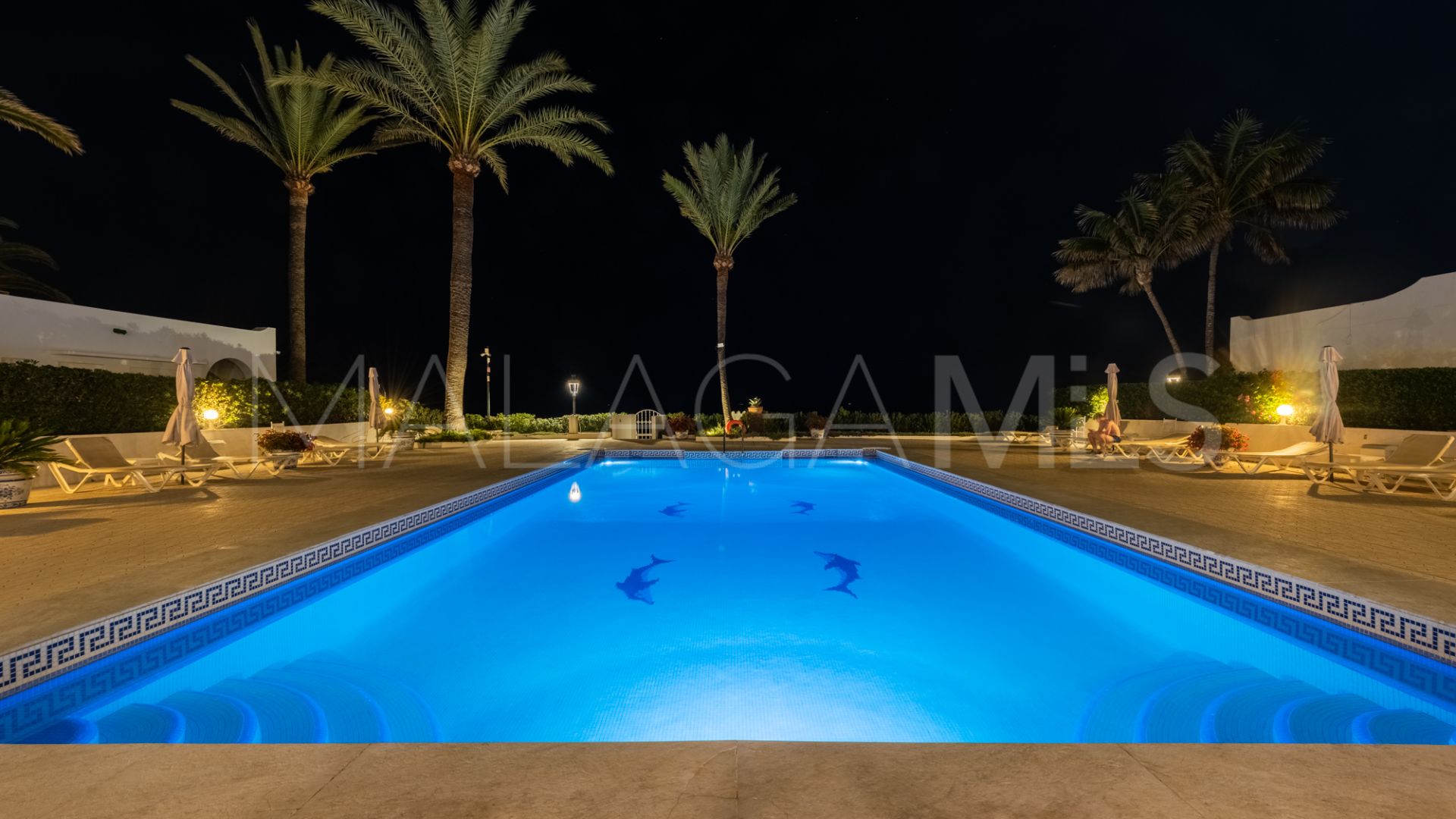 Radhus for sale in Marbella Golden Mile