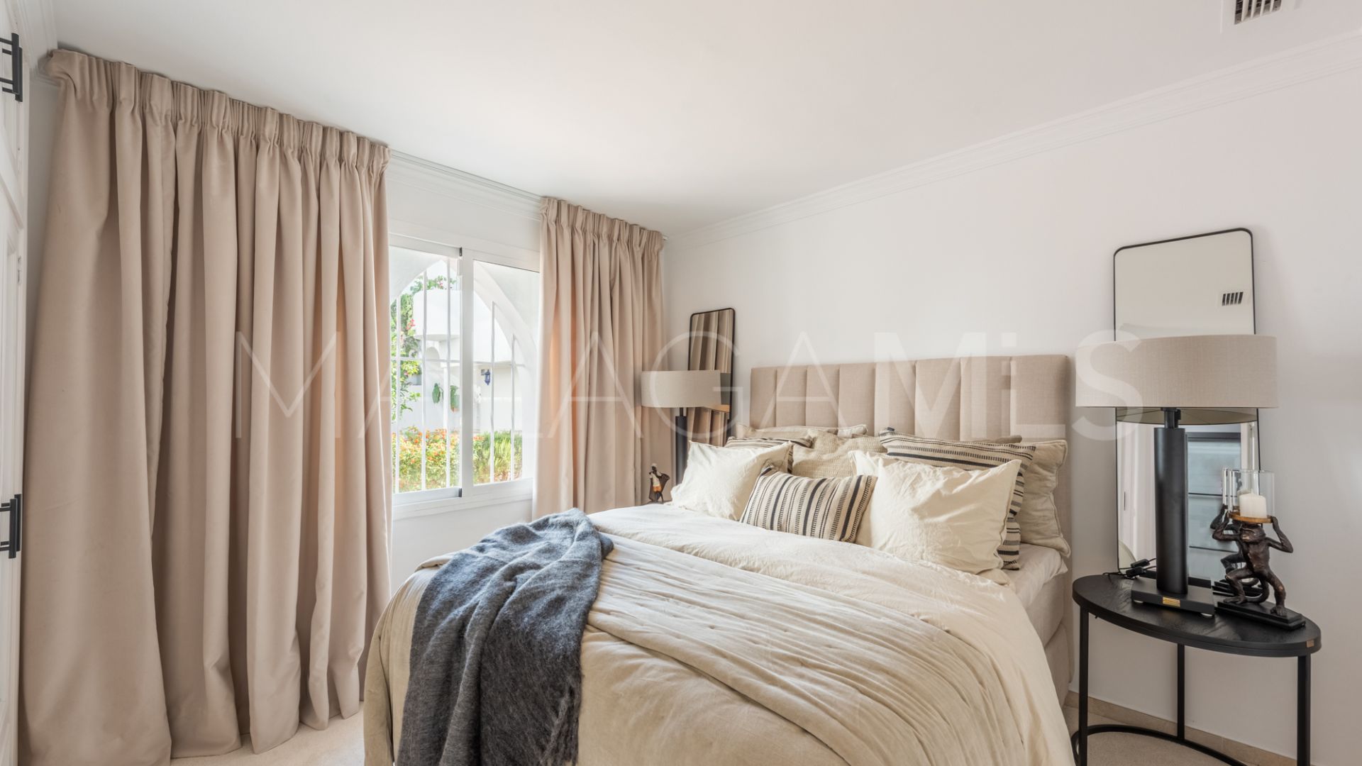 Radhus for sale in Marbella Golden Mile