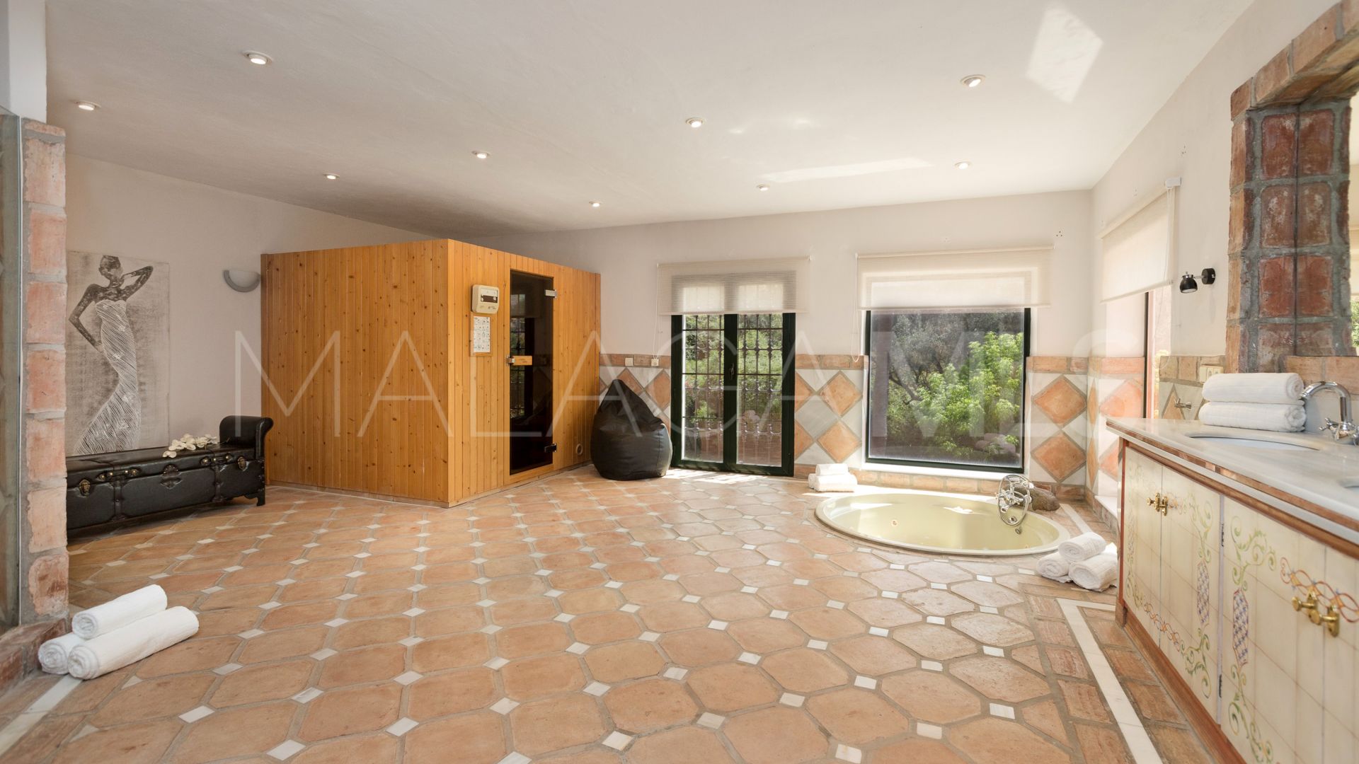 For sale Vega del Colorado villa with 12 bedrooms