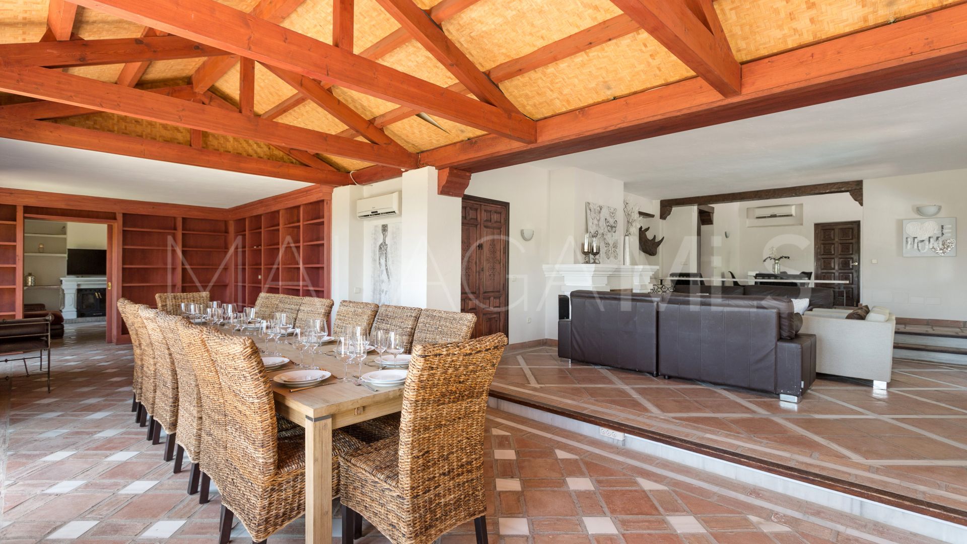 For sale Vega del Colorado villa with 12 bedrooms