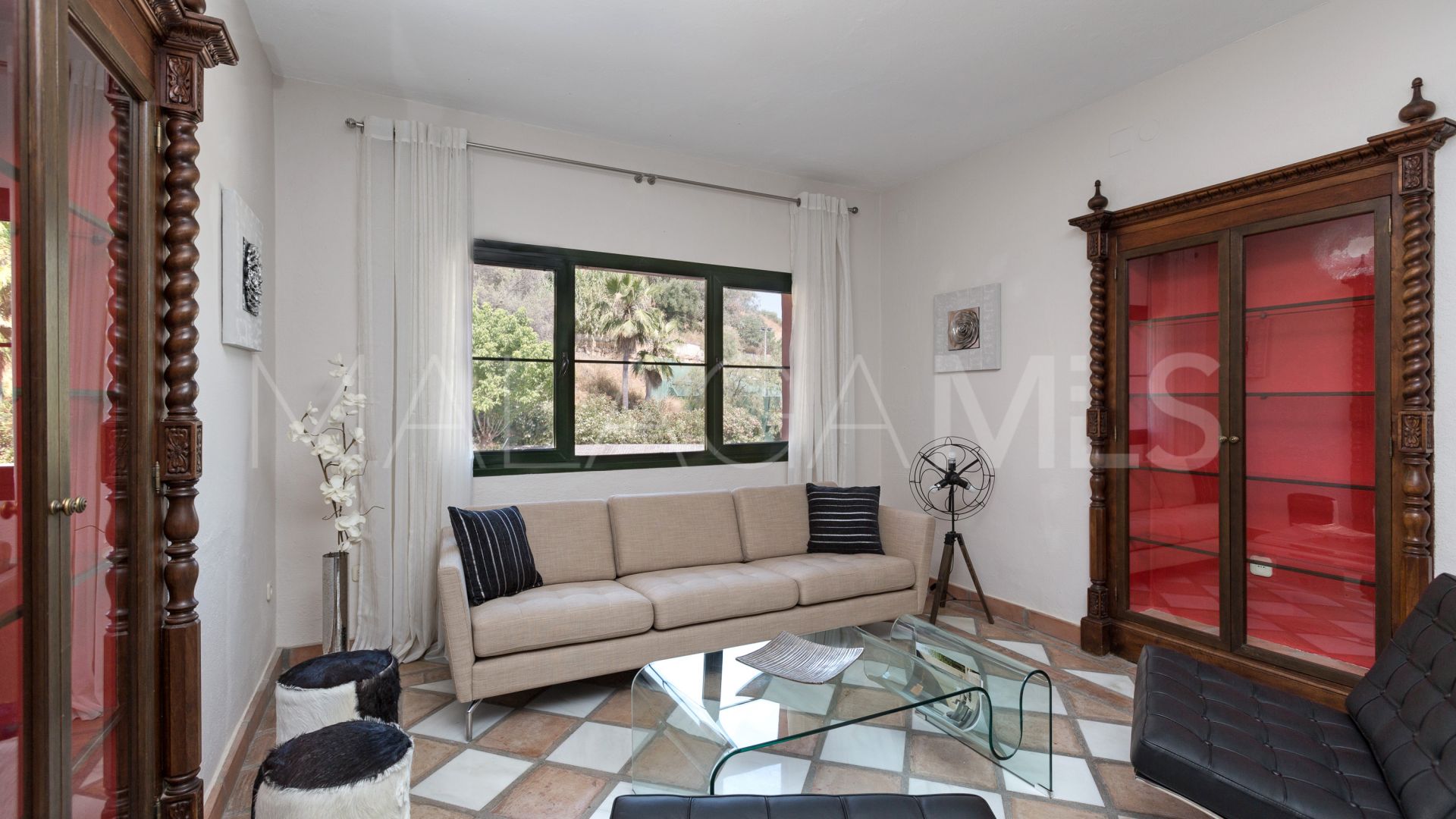 For sale Vega del Colorado villa with 12 bedrooms