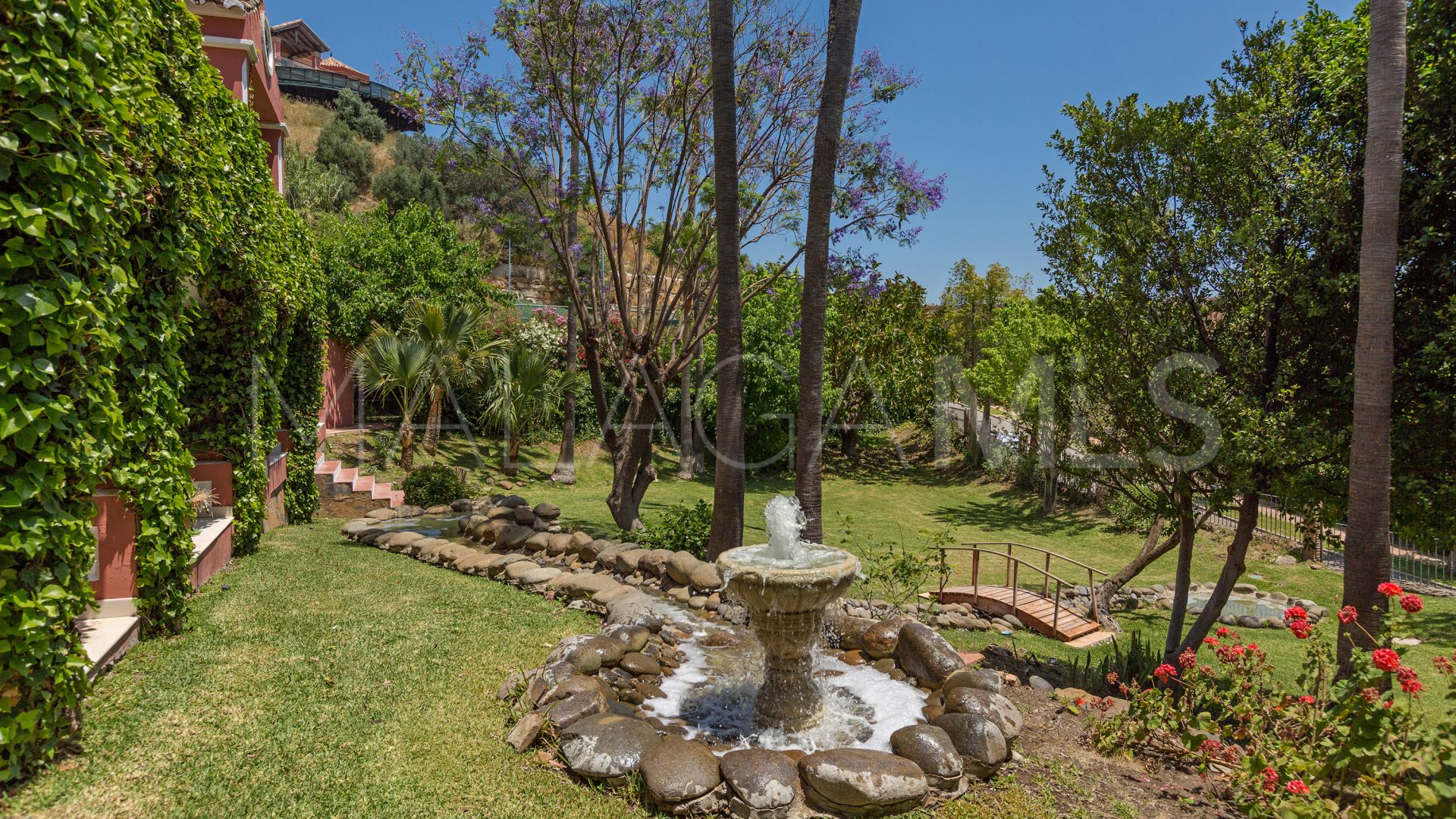 For sale Vega del Colorado villa with 12 bedrooms