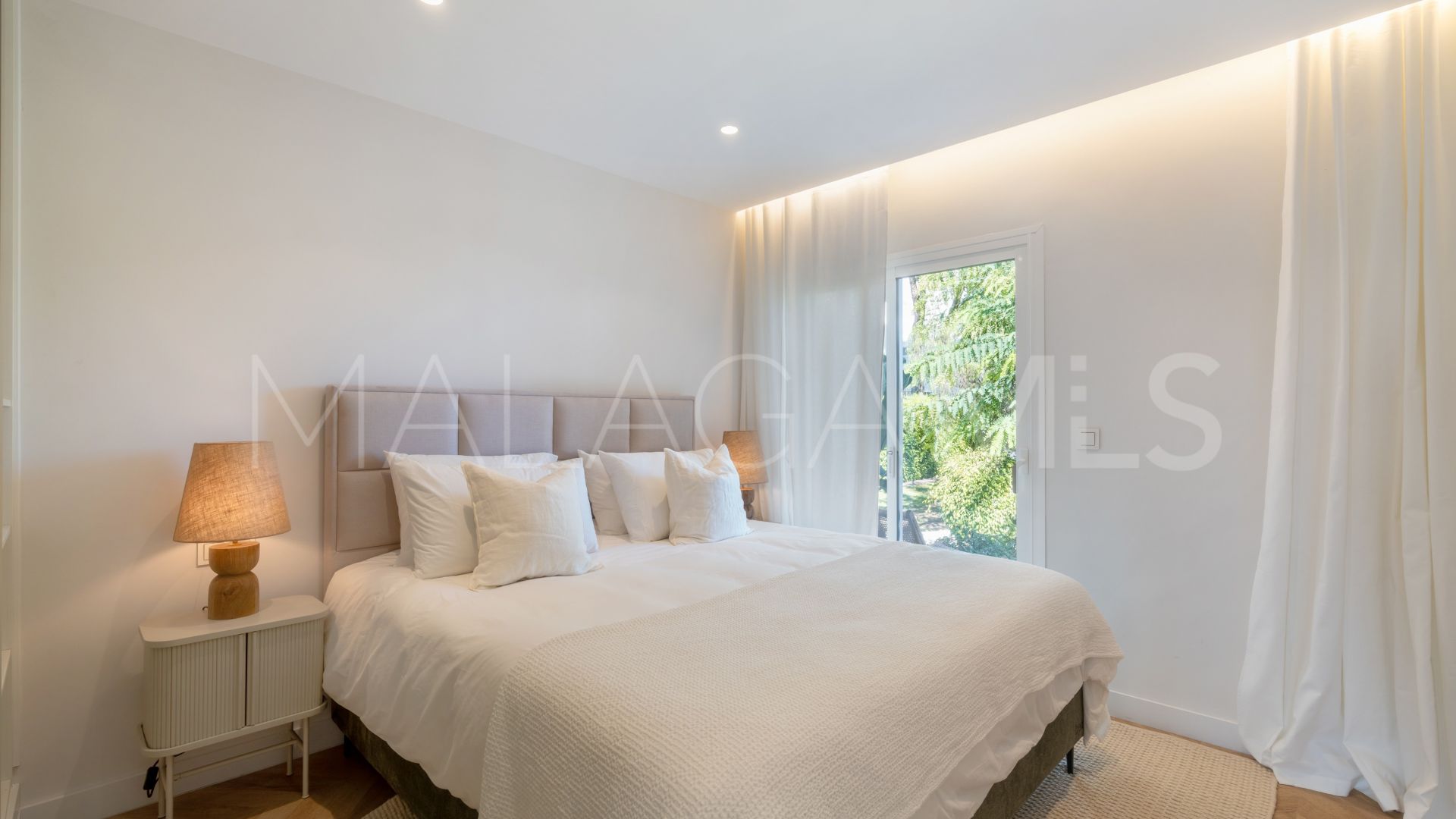 Maison jumelée for sale in Llanos de Nagueles