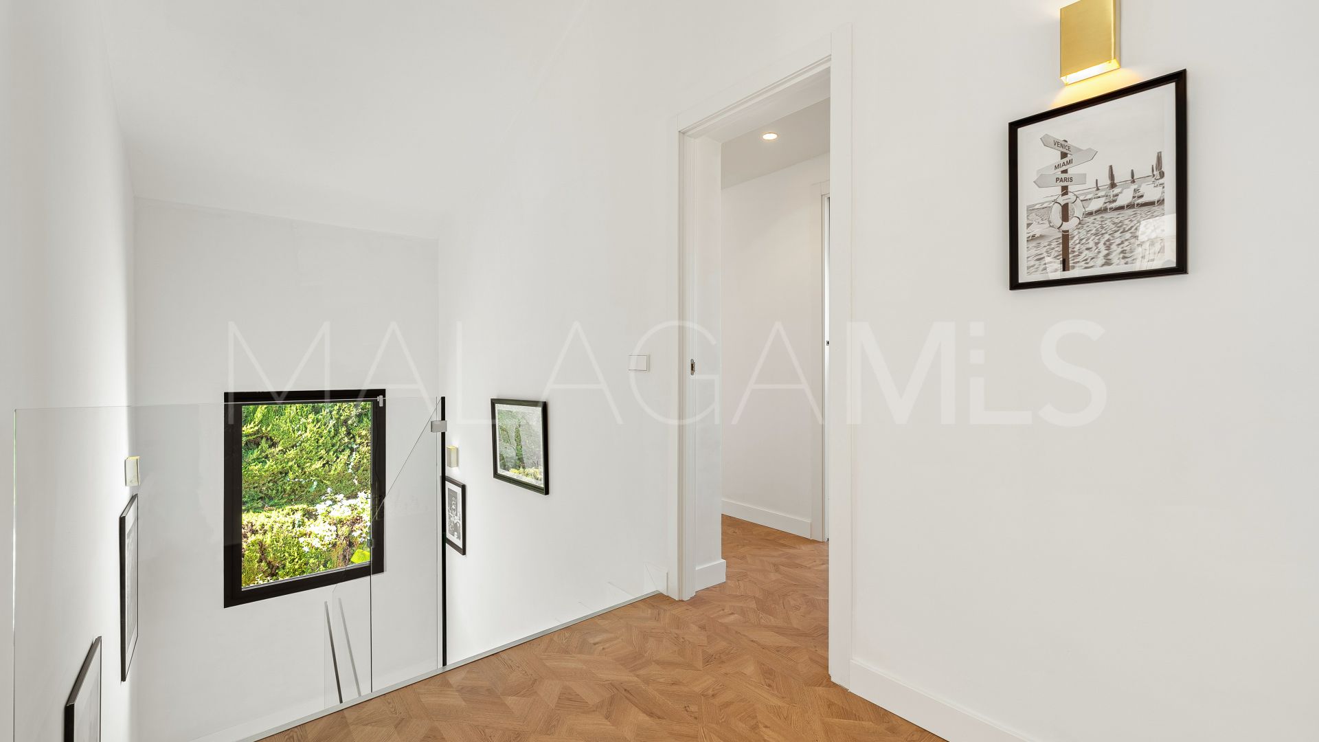 Buy Nueva Andalucia villa