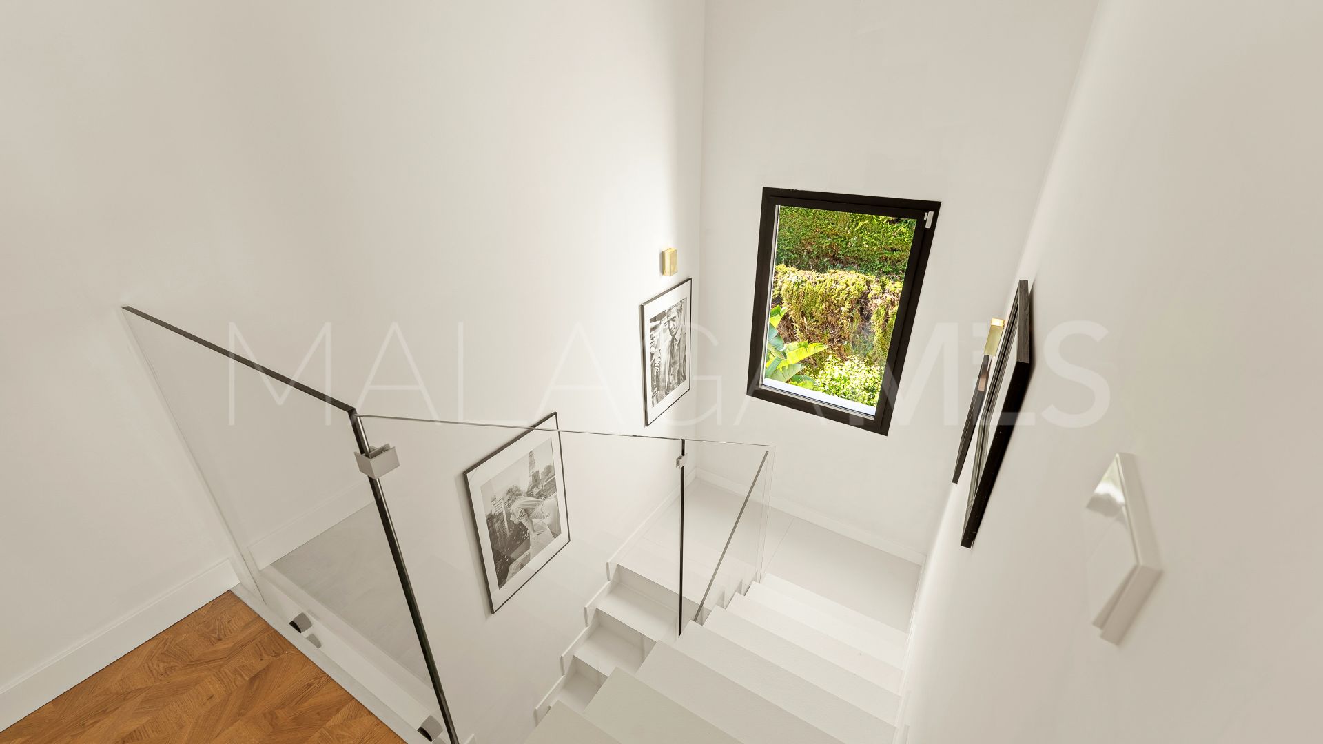 Buy Nueva Andalucia villa