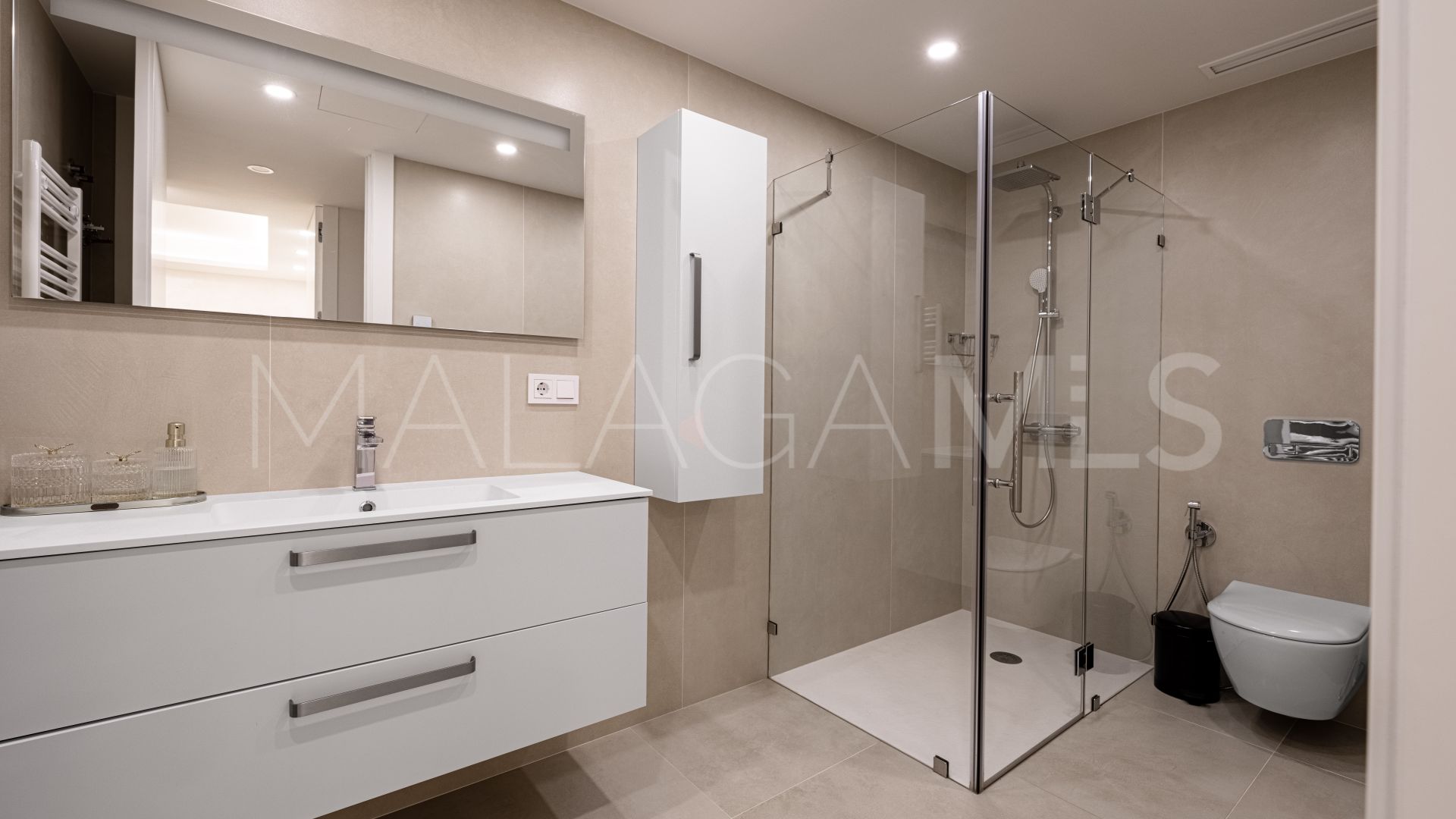 Wohnung for sale in 9 Lions Residences