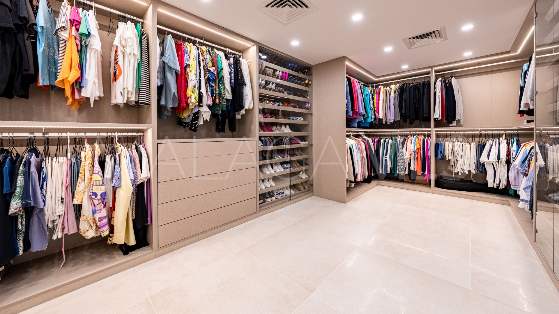 Wohnung for sale in 9 Lions Residences