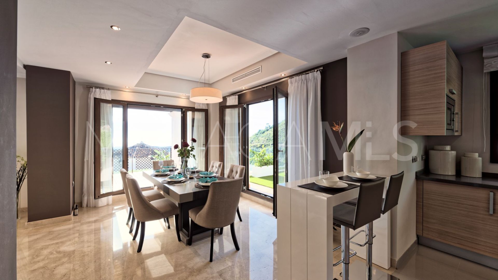 For sale villa in Benahavis Hills Country Club