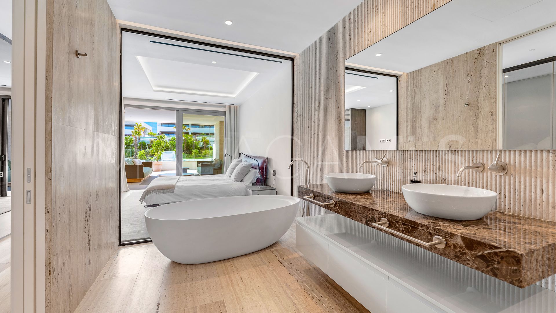 Buy penthouse in Marbella Golden Mile