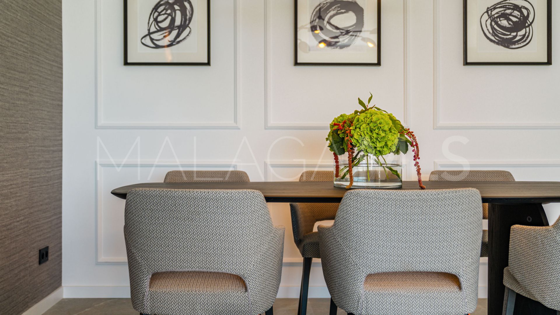 Tvåvåningslägenhet for sale in Las Colinas de Marbella