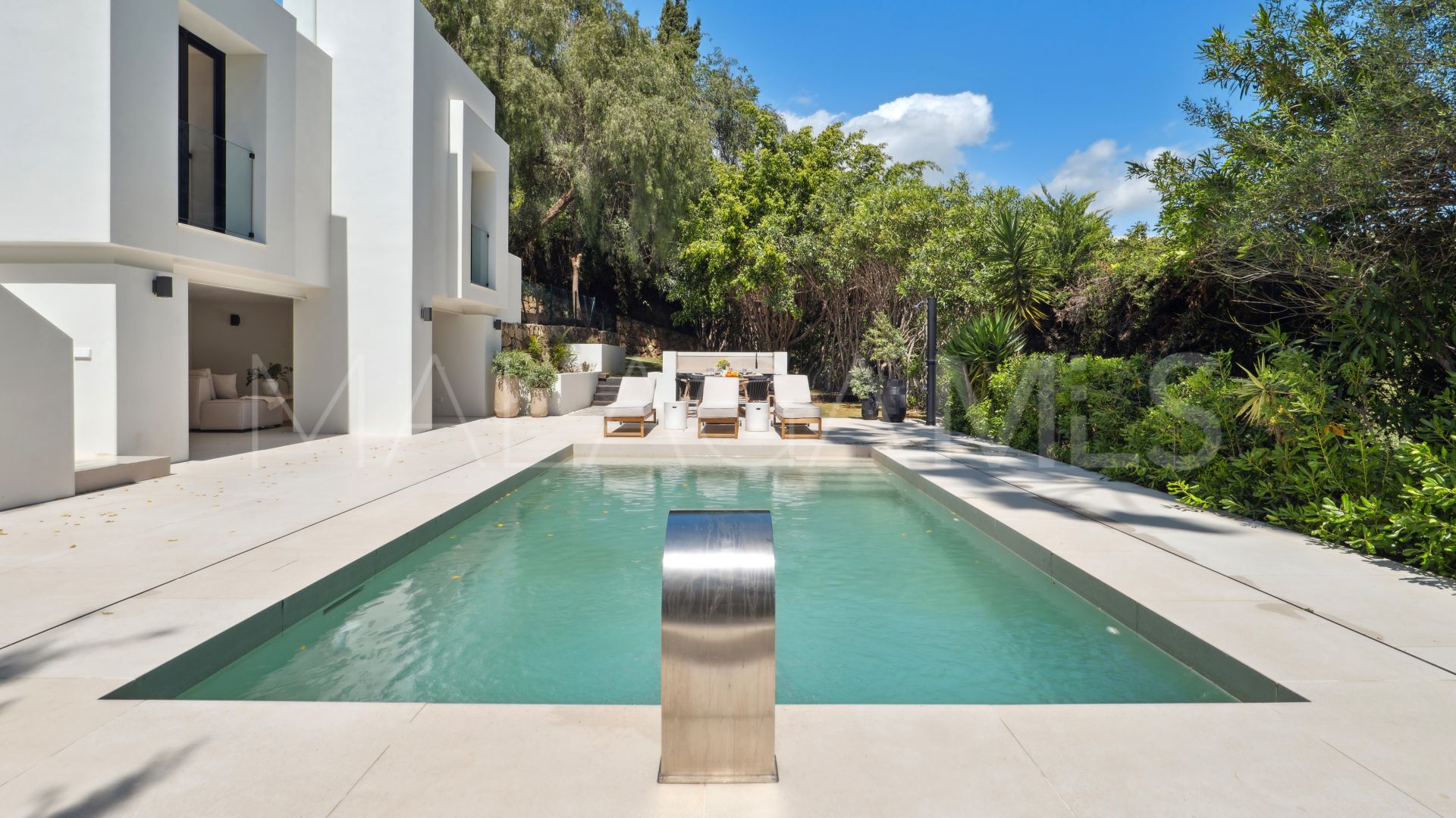 Villa for sale in Los Naranjos Hill Club