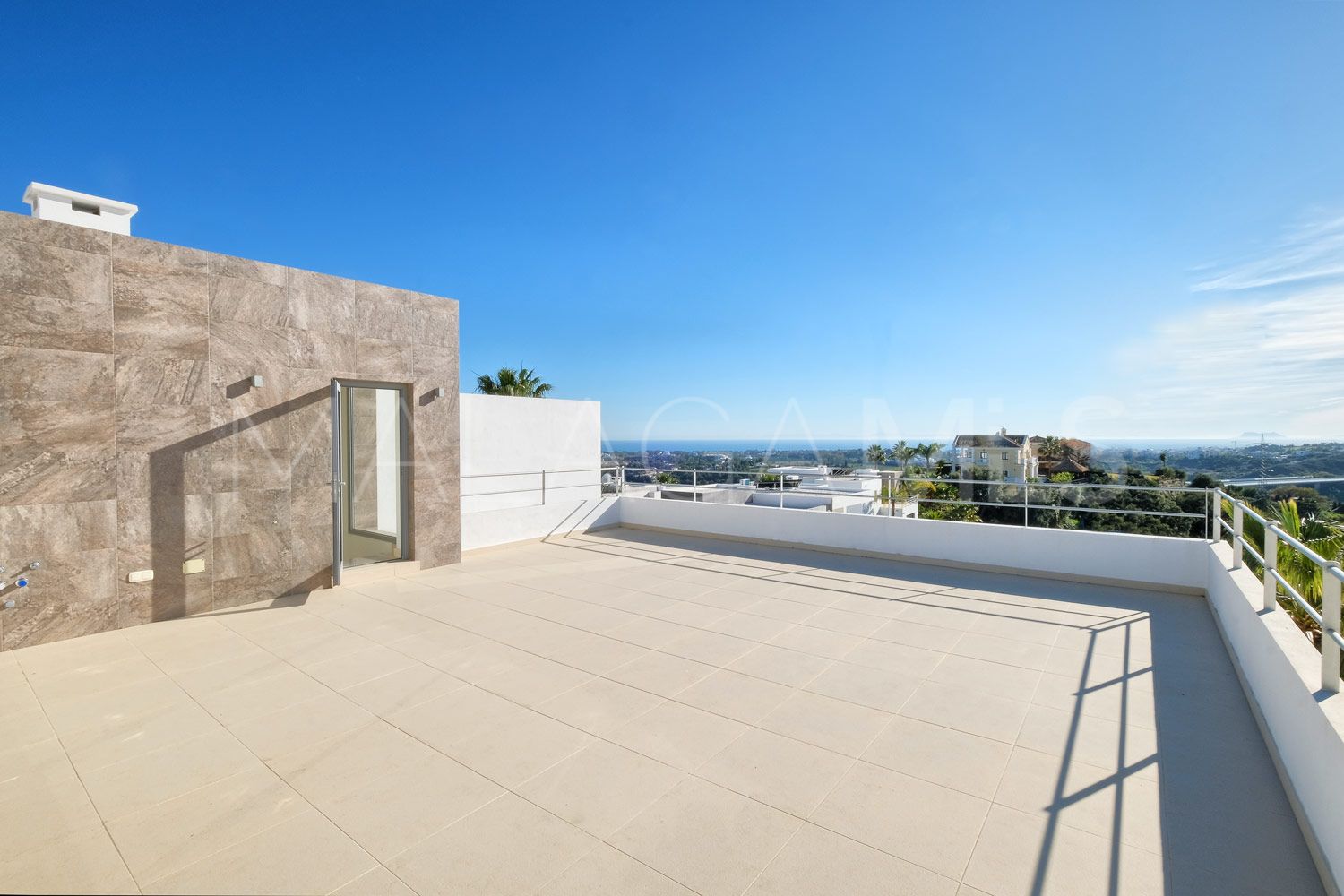 Villa for sale in Benahavis