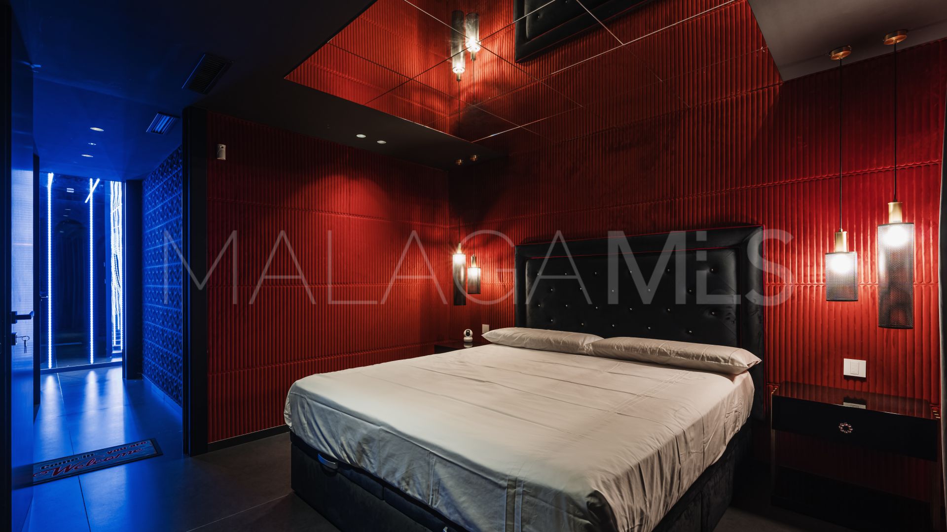 For sale villa in Altos del Paraiso with 4 bedrooms