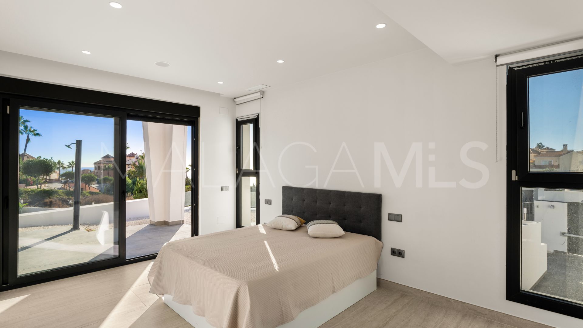 Villa for sale in El Faro