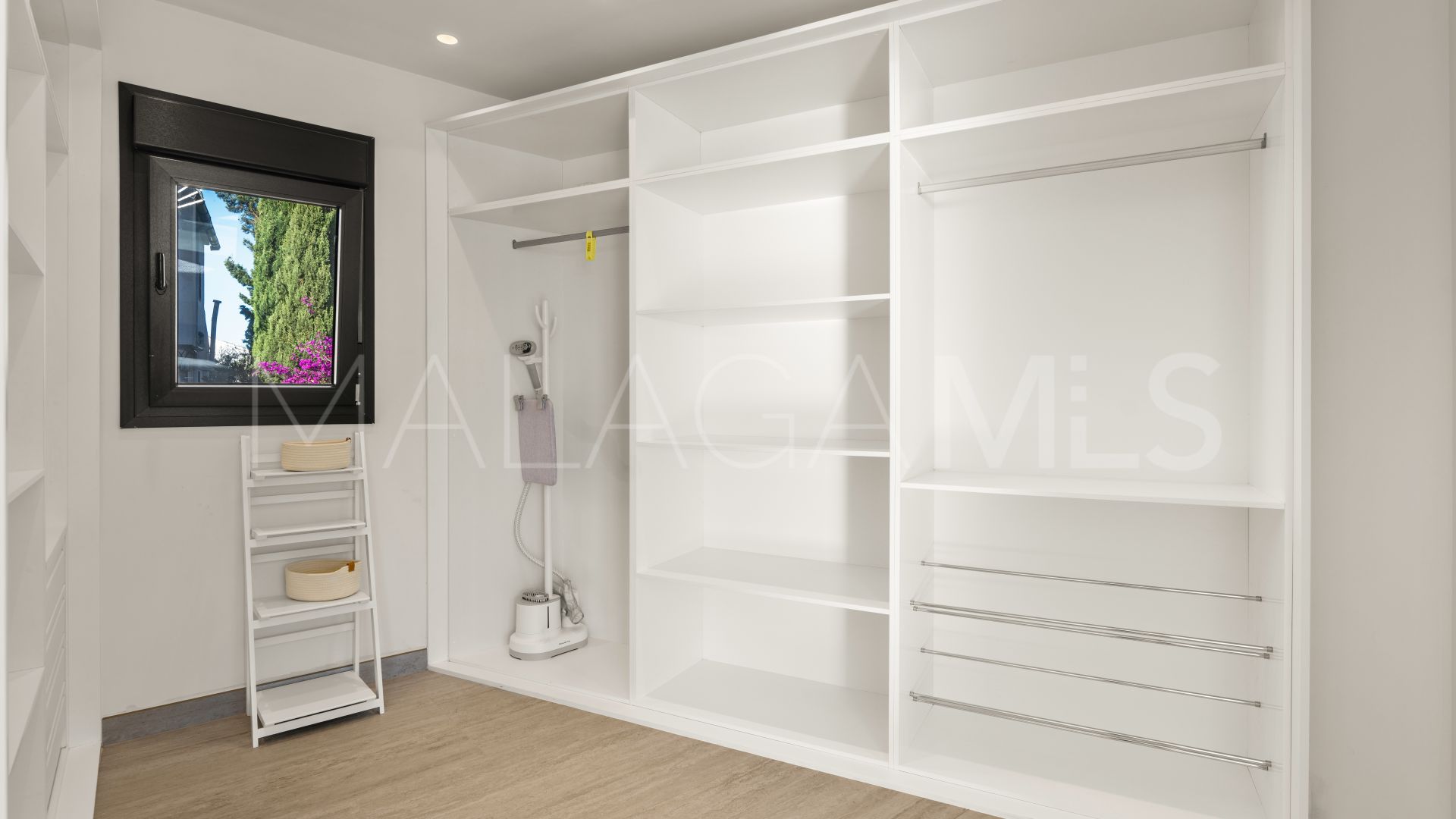 Villa for sale in El Faro