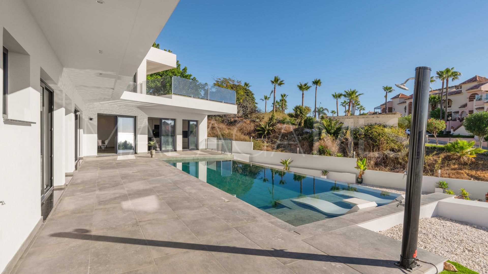 Villa for sale in El Faro