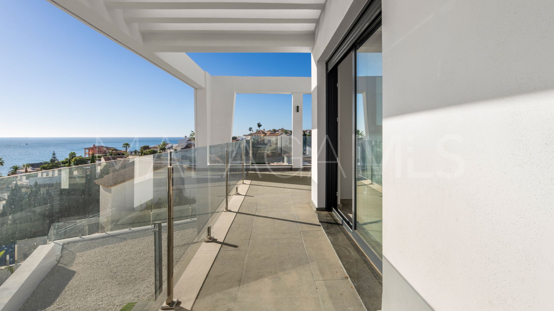 Villa for sale in El Faro