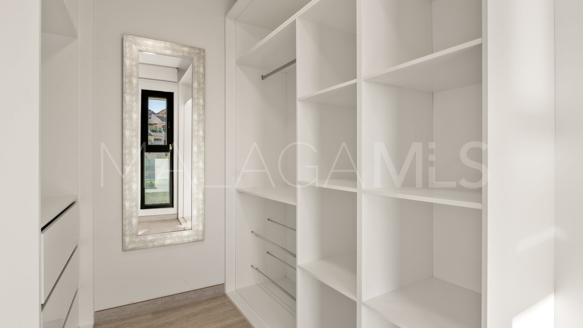 Villa for sale in El Faro